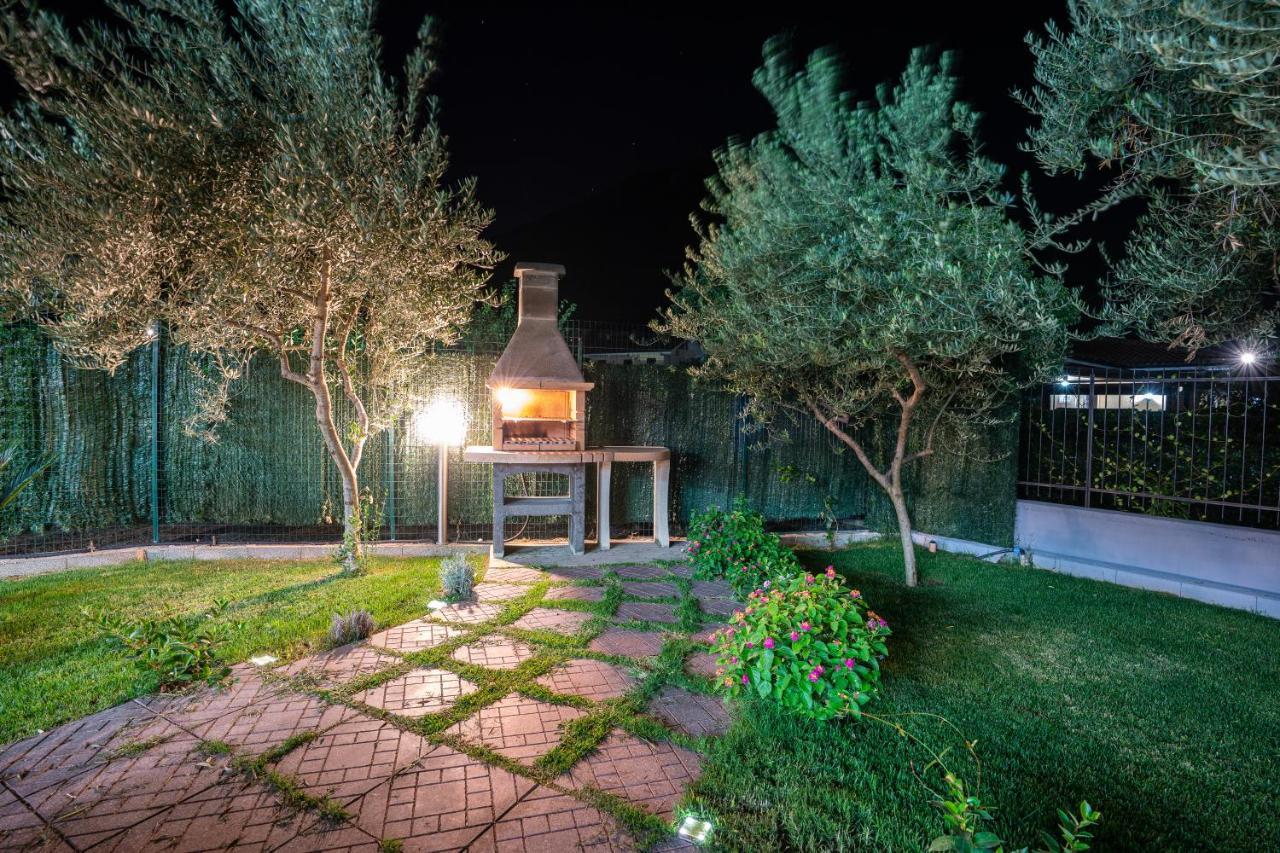 Arcobaleno Apartment Fondi Luaran gambar