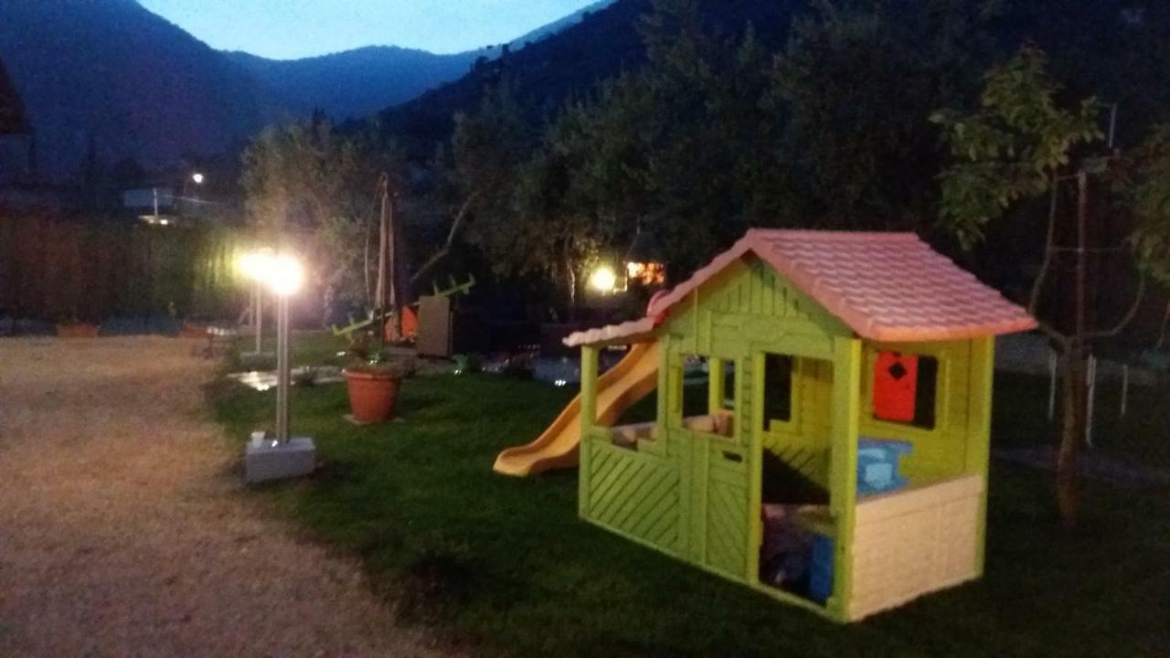 Arcobaleno Apartment Fondi Luaran gambar