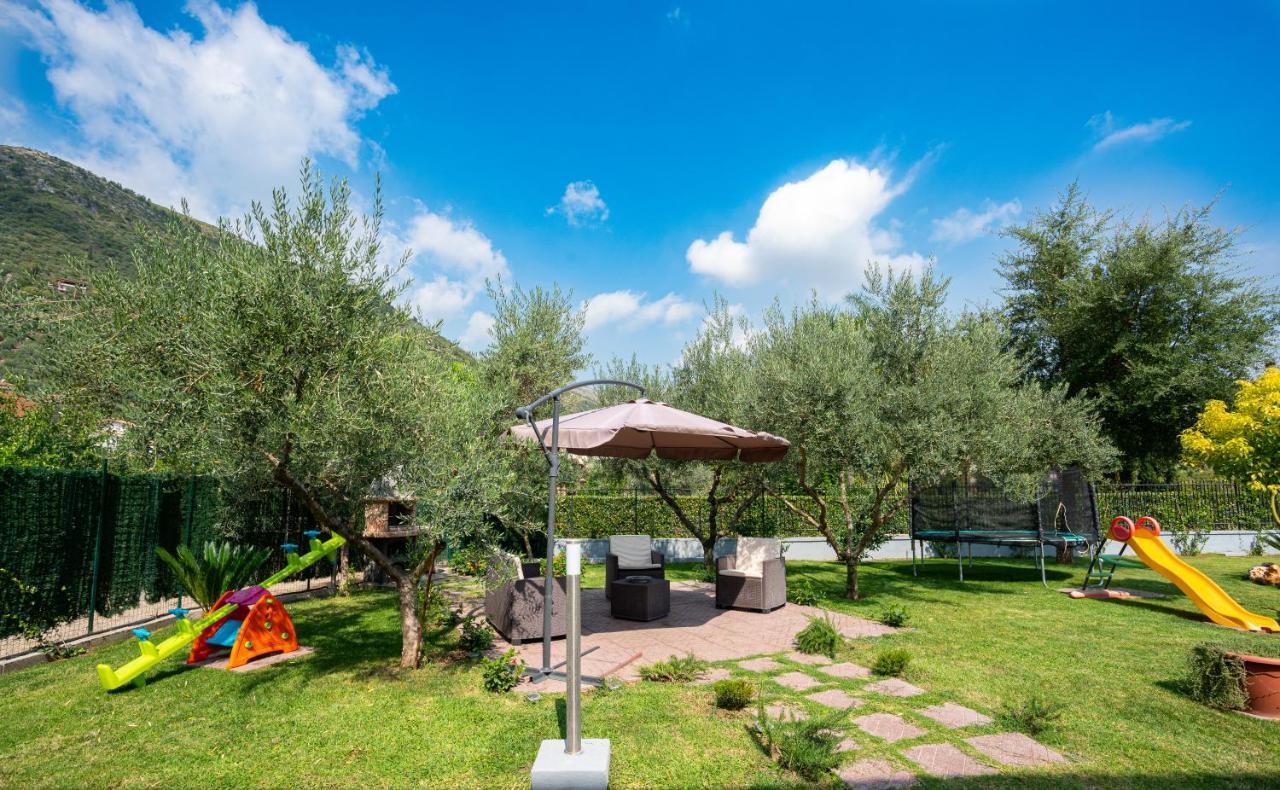 Arcobaleno Apartment Fondi Luaran gambar